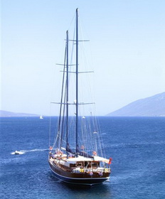 guleta boat